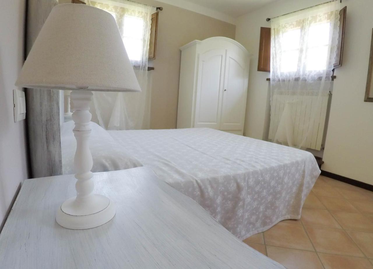 Casale La Fata: Tuscan Hillside Retreat with Independent Apartments Camaiore Exterior photo