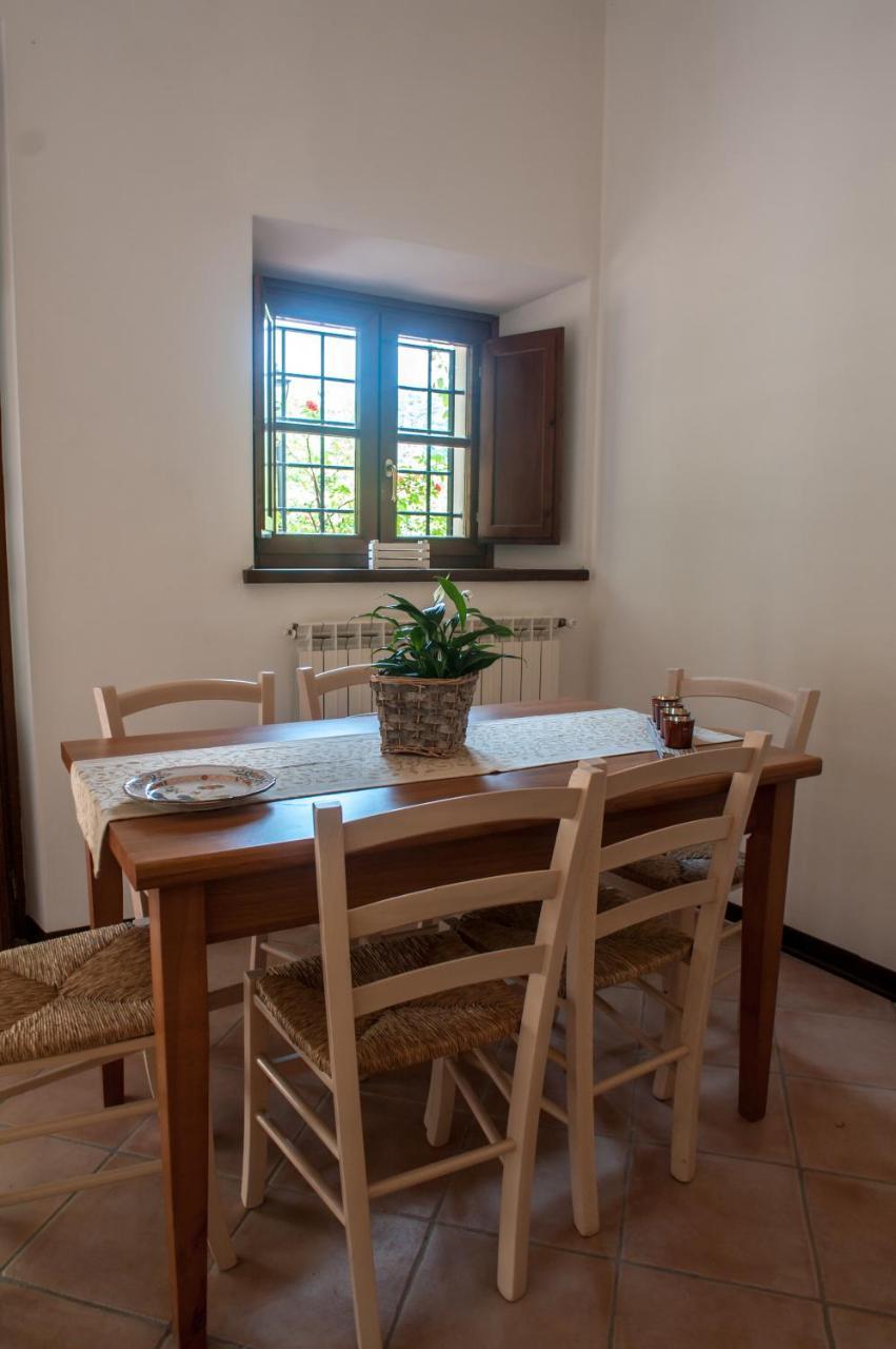 Casale La Fata: Tuscan Hillside Retreat with Independent Apartments Camaiore Exterior photo
