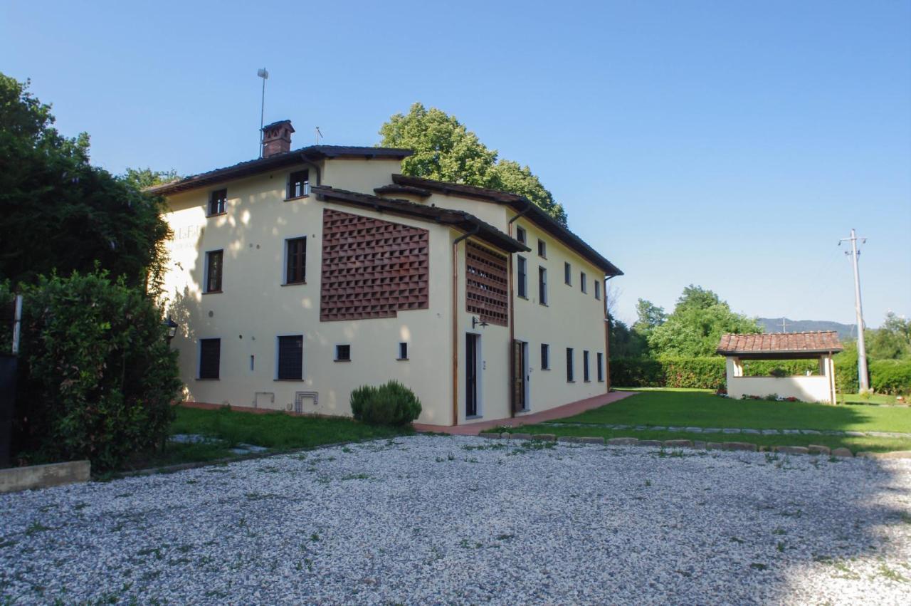 Casale La Fata: Tuscan Hillside Retreat with Independent Apartments Camaiore Exterior photo