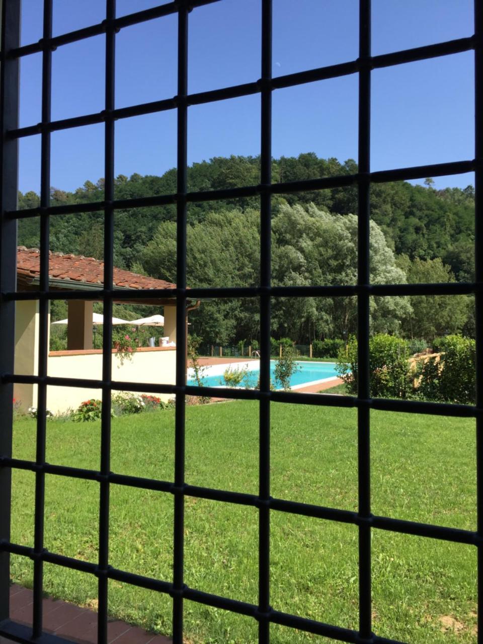 Casale La Fata: Tuscan Hillside Retreat with Independent Apartments Camaiore Exterior photo