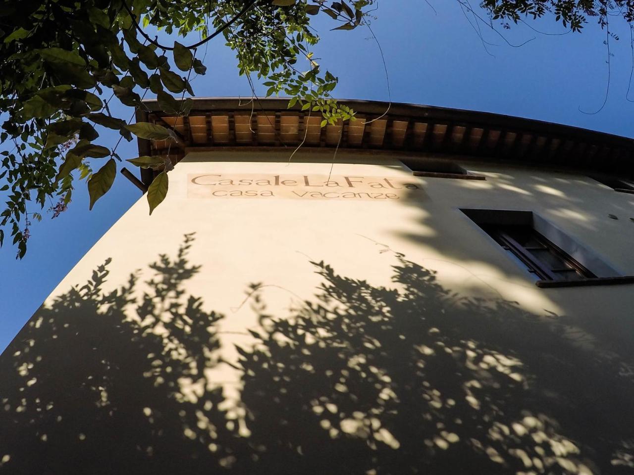 Casale La Fata: Tuscan Hillside Retreat with Independent Apartments Camaiore Exterior photo