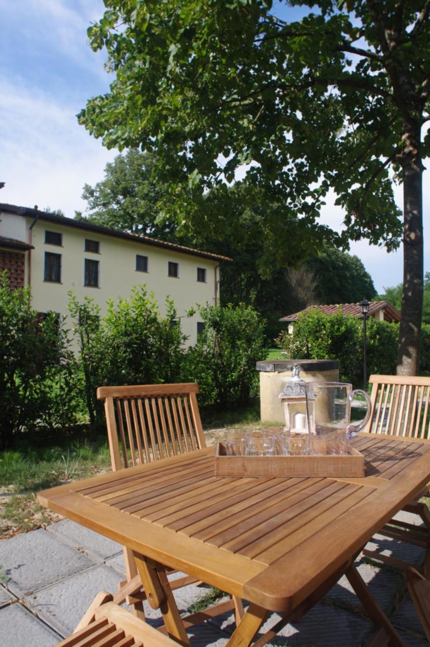 Casale La Fata: Tuscan Hillside Retreat with Independent Apartments Camaiore Exterior photo