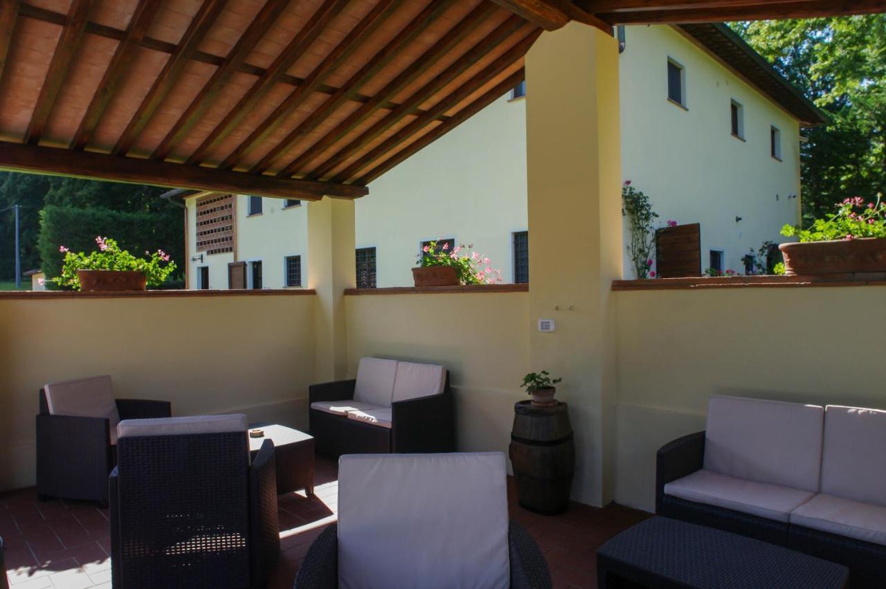 Casale La Fata: Tuscan Hillside Retreat with Independent Apartments Camaiore Exterior photo